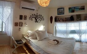 Studio Apt Great Location Heart Of Downtown District