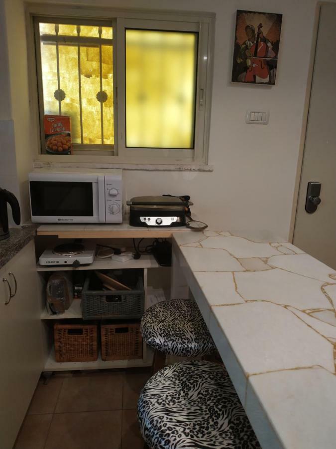 דירות חיפה Studio Apt Great Location Heart Of Downtown District מראה חיצוני תמונה